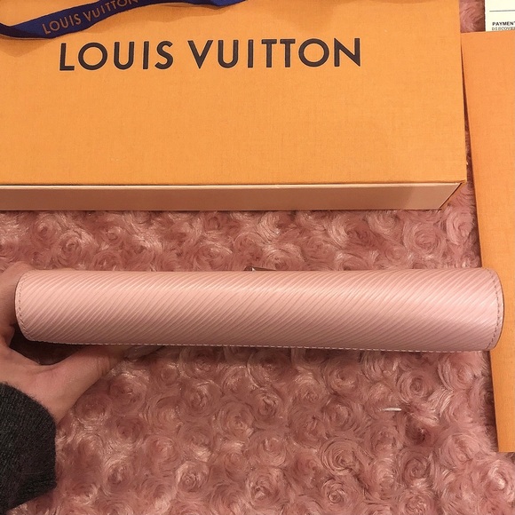 SOLD Authentic Louis Vuitton Epi Twist Wallet in Rose Ballerine - Picture 7 of 17